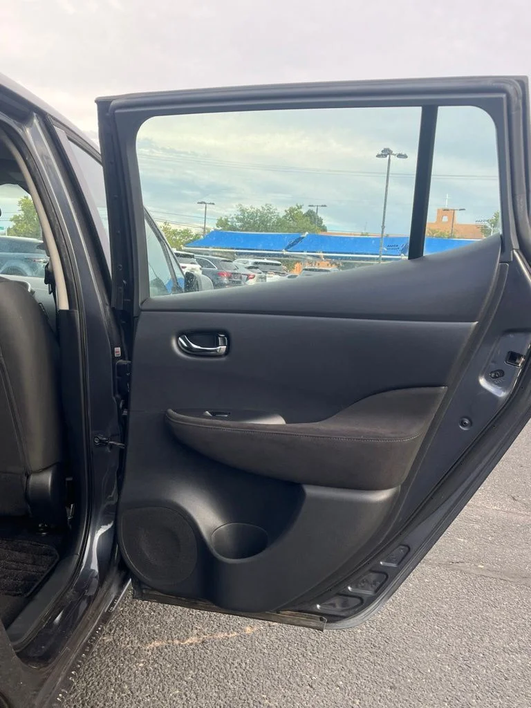 Used 2013 Gray Nissan S image 10