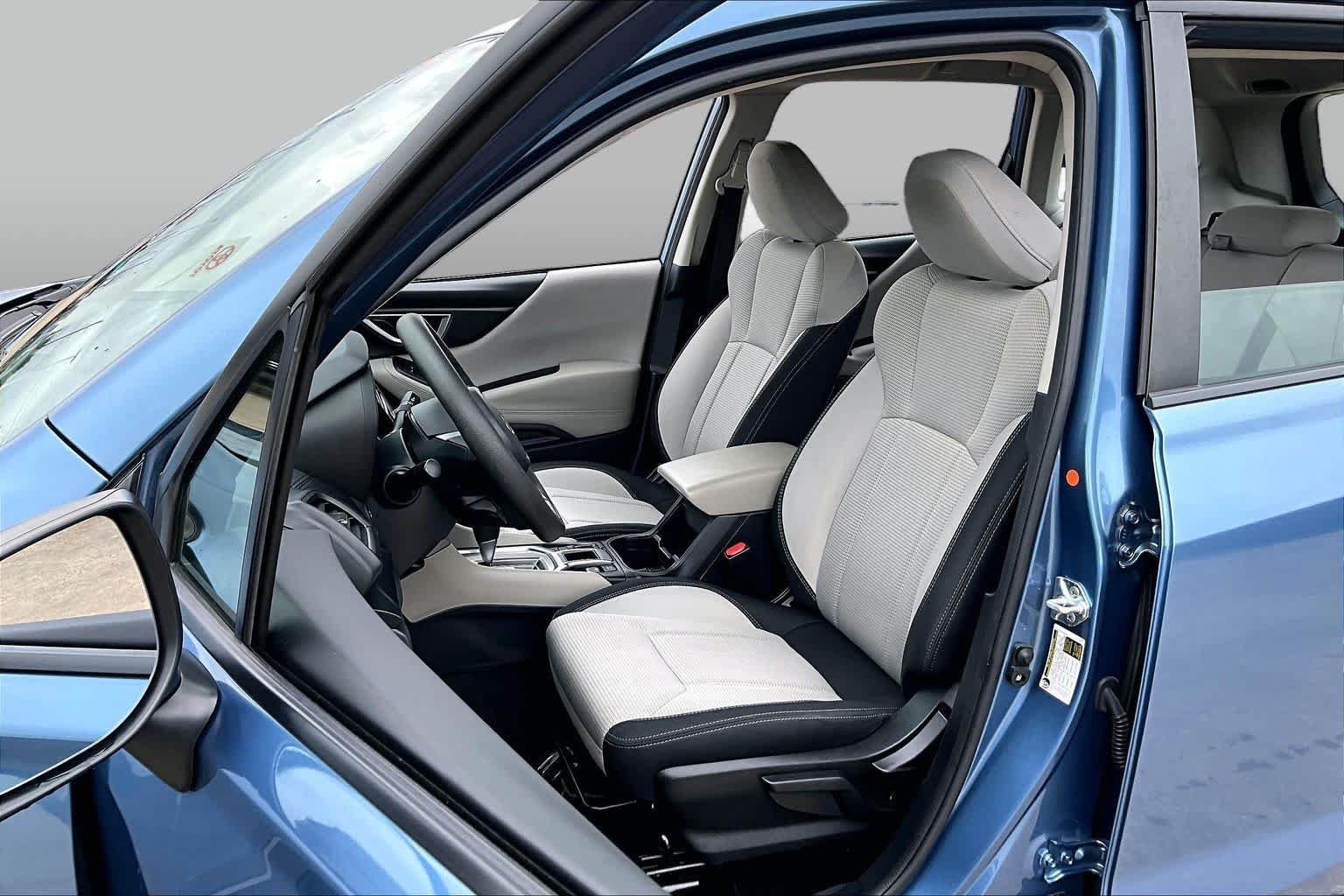 Used 2023 Horizon Blue Pearl Subaru  image 8