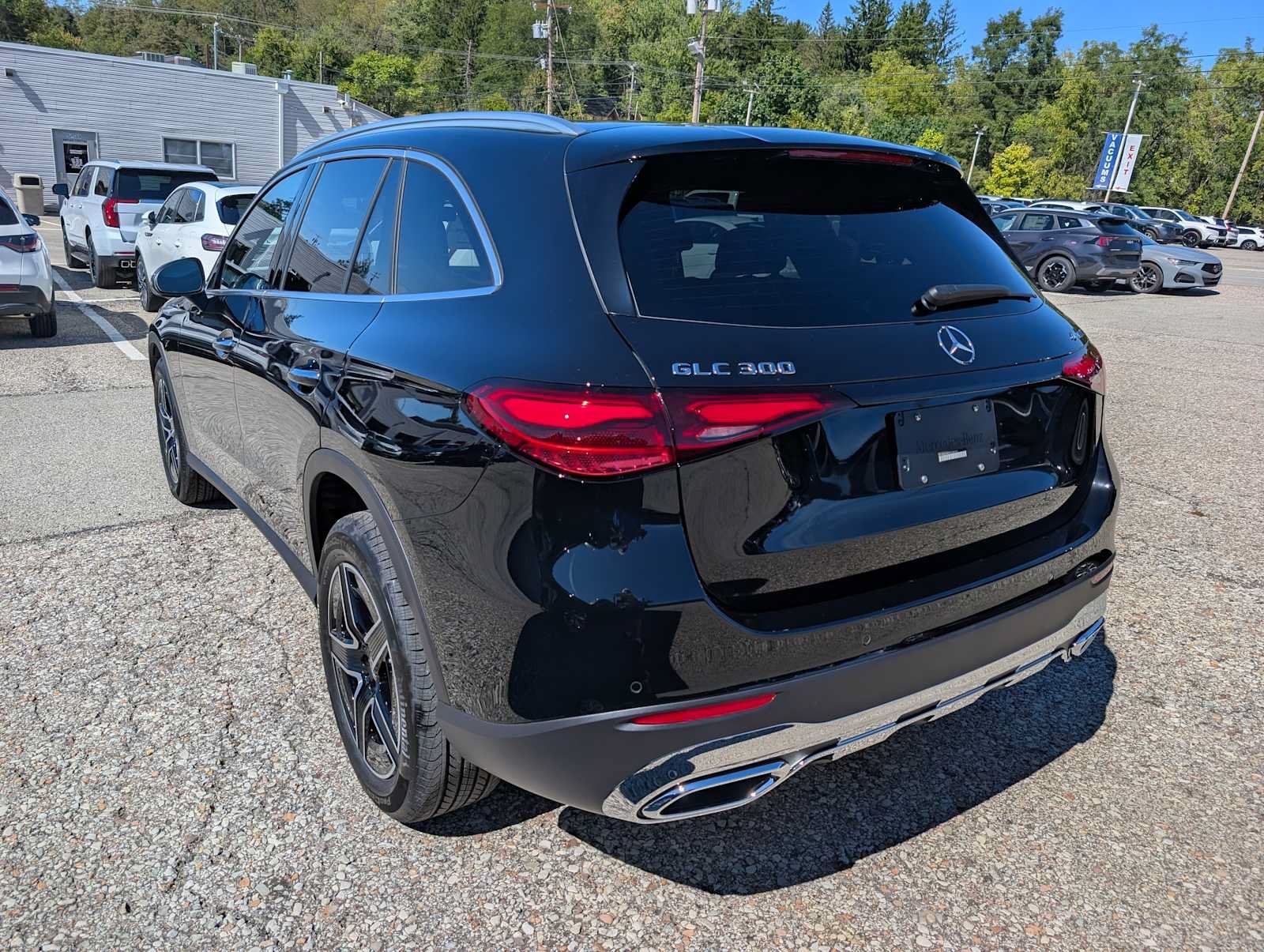 New 2027 Black Mercedes-Benz GLC 300 image 9