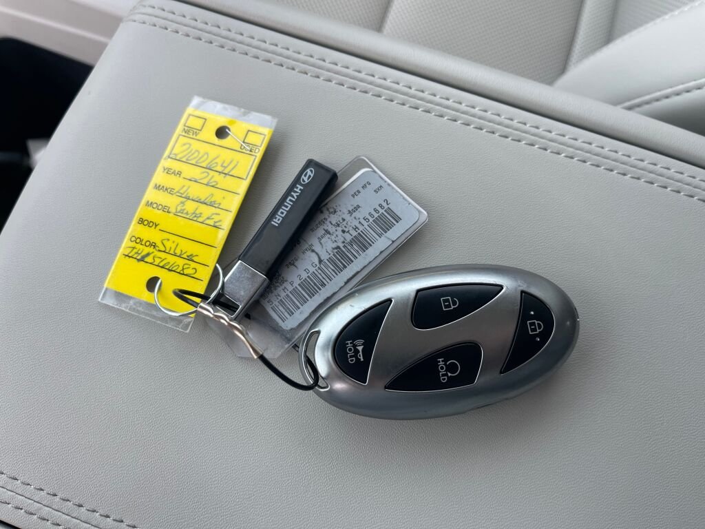 Certified Used 2026 Shimmering Silver Hyundai SEL image 4
