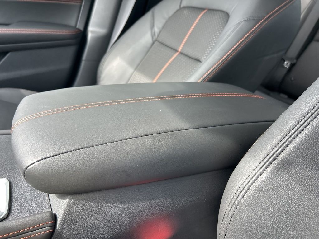 Used 2021 Orange Nissan 2.5 SR image 39