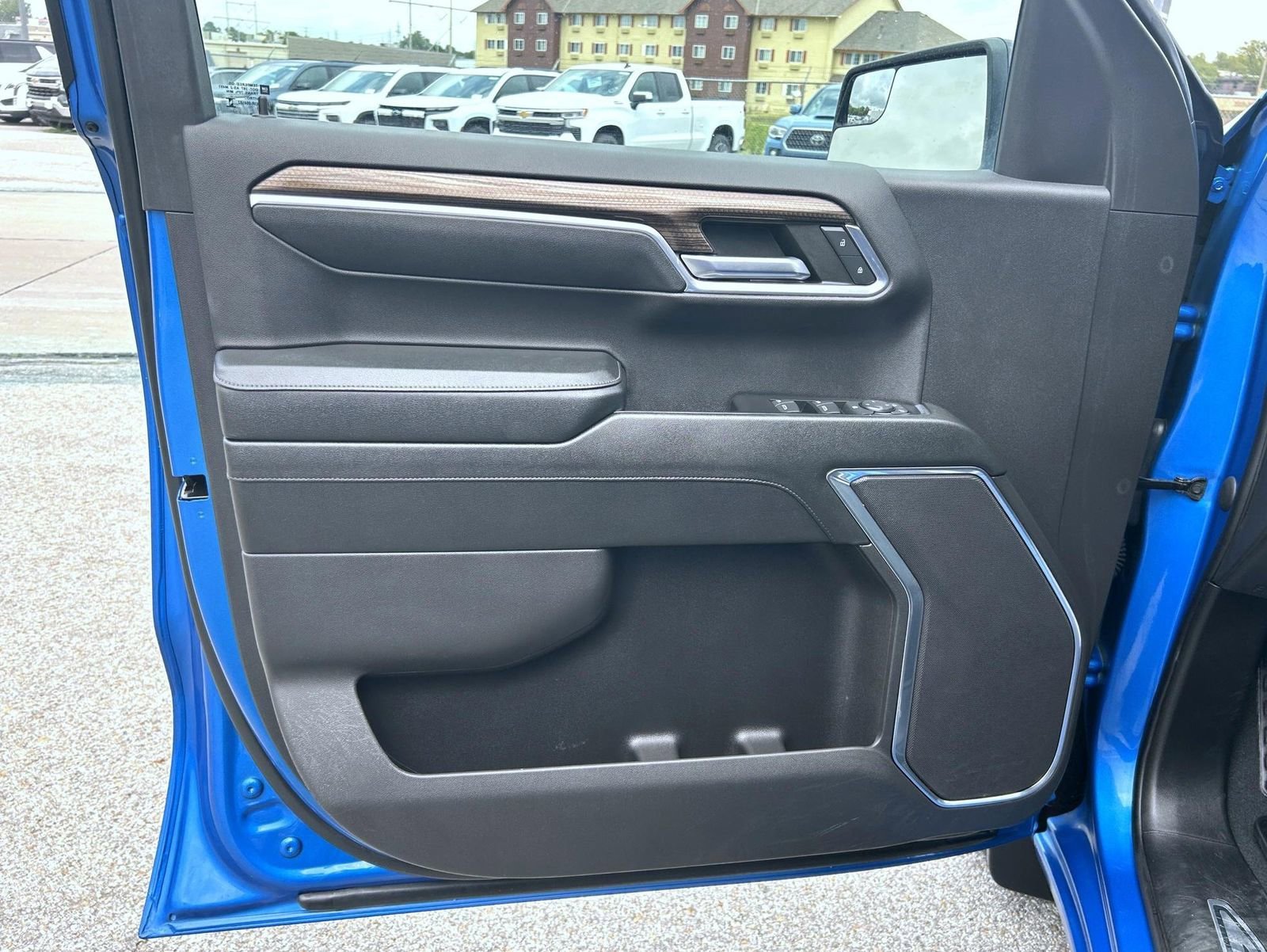 2023 Chevrolet Silverado 1500 RST - Photo 9