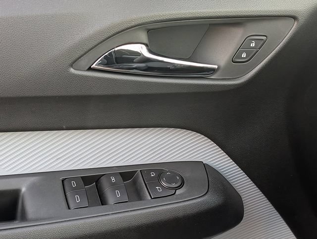 2027 Chevrolet Bolt LT - Photo 19