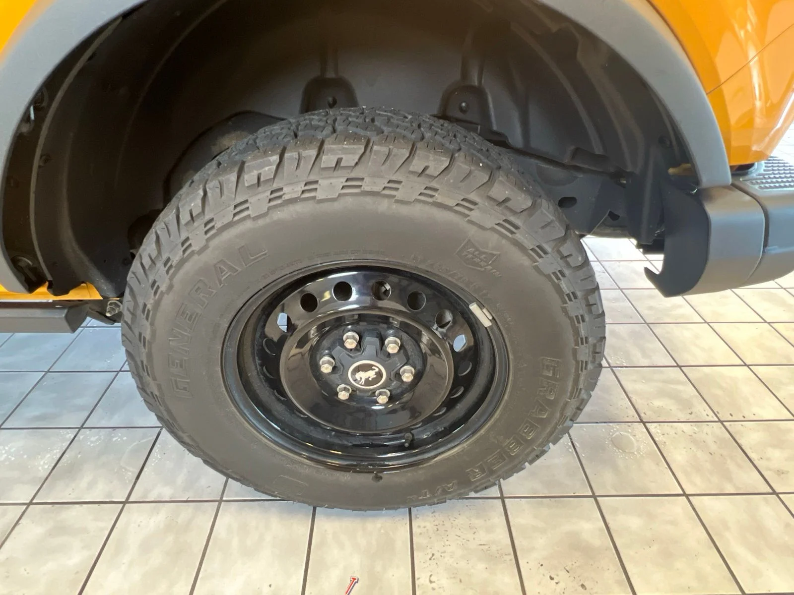 Certified Used 2022 Orange Metallic Ford Black Diamond image 28