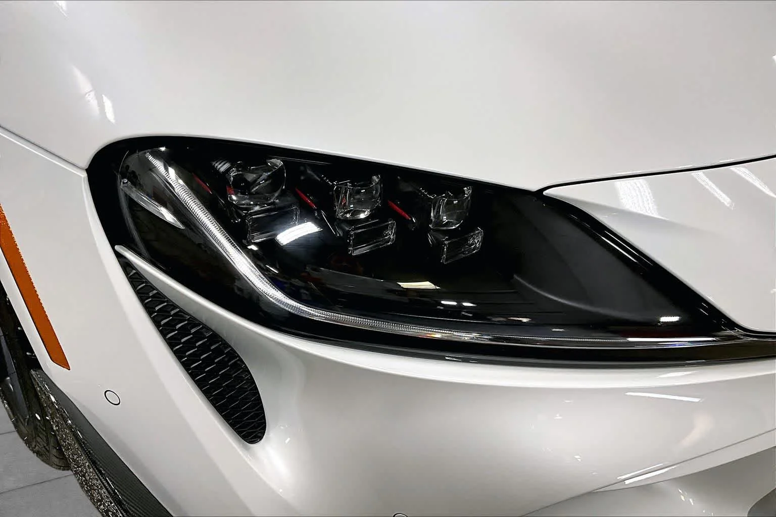 New 2026 Absolute Zero Toyota 3.0 Premium image 13