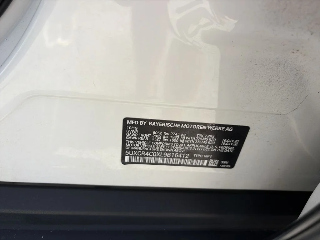 Used 2020 White BMW sDrive40i image 41