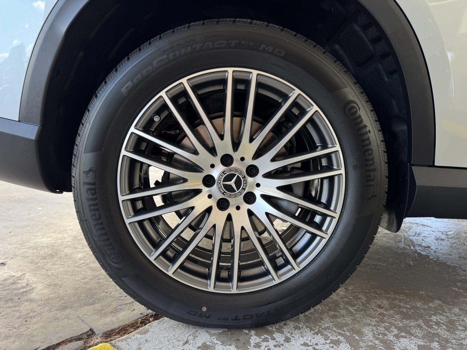 New 2026 Cirrus Silver Metallic Mercedes-Benz GLC 300 image 47