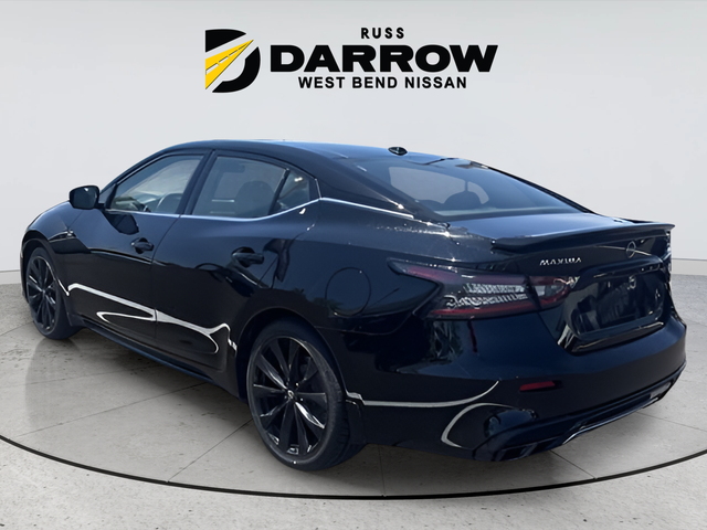 Used 2023 Black Nissan SR image 3