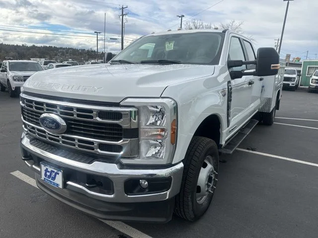 Used 2024 White Ford XL image 20