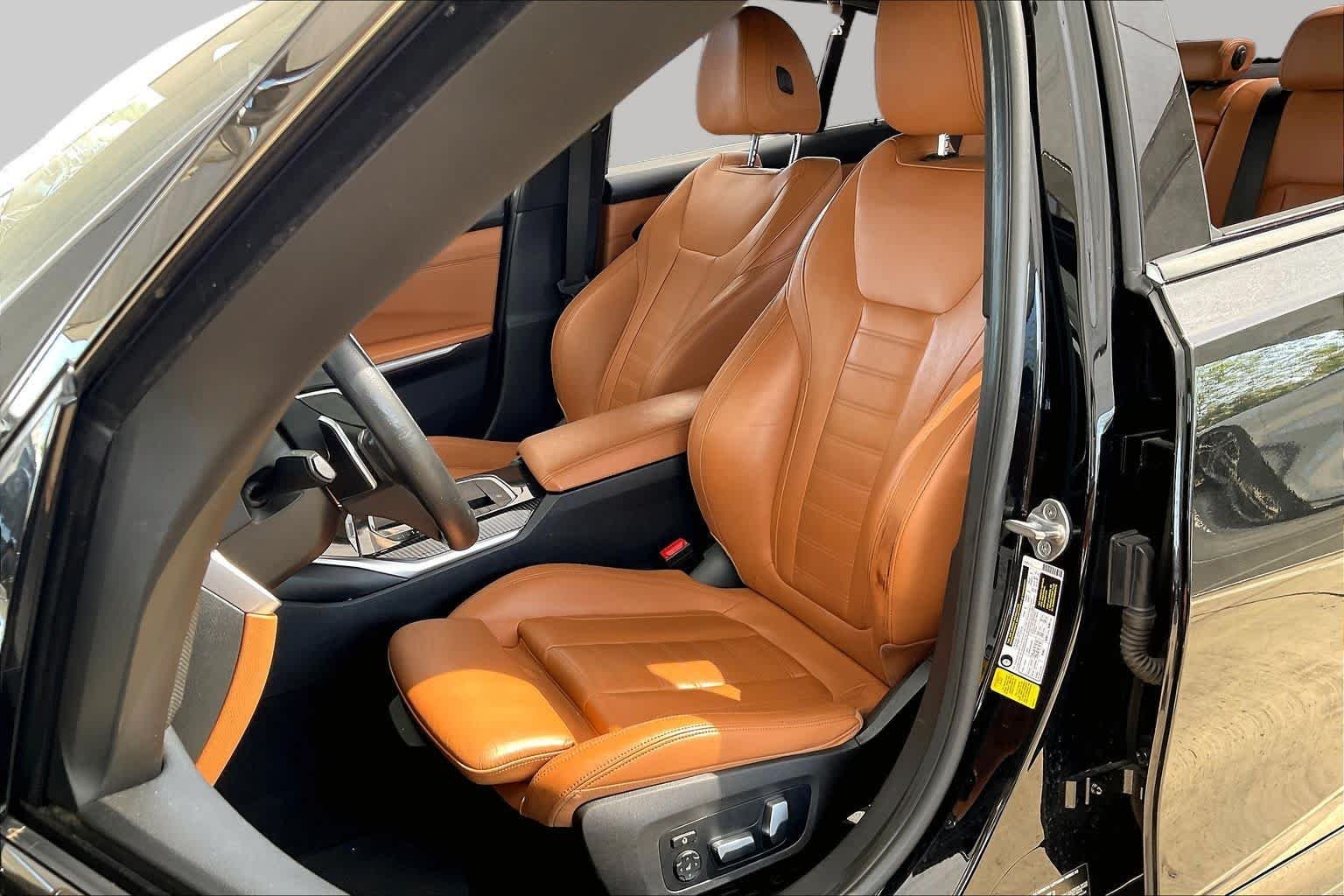 Used 2020 Jet Black BMW 330i image 8