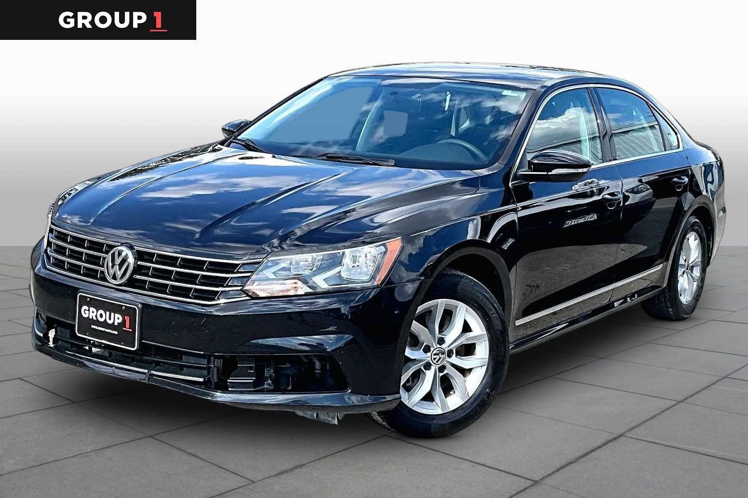 Pre-Owned 2017 Volkswagen Passat 1.8T S