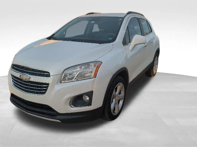 Used 2015 White Chevrolet LTZ image 7