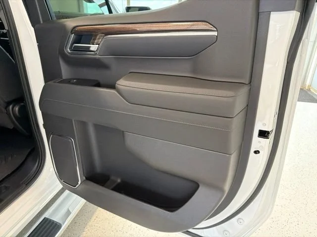 New 2026 Summit White Chevrolet LT image 47