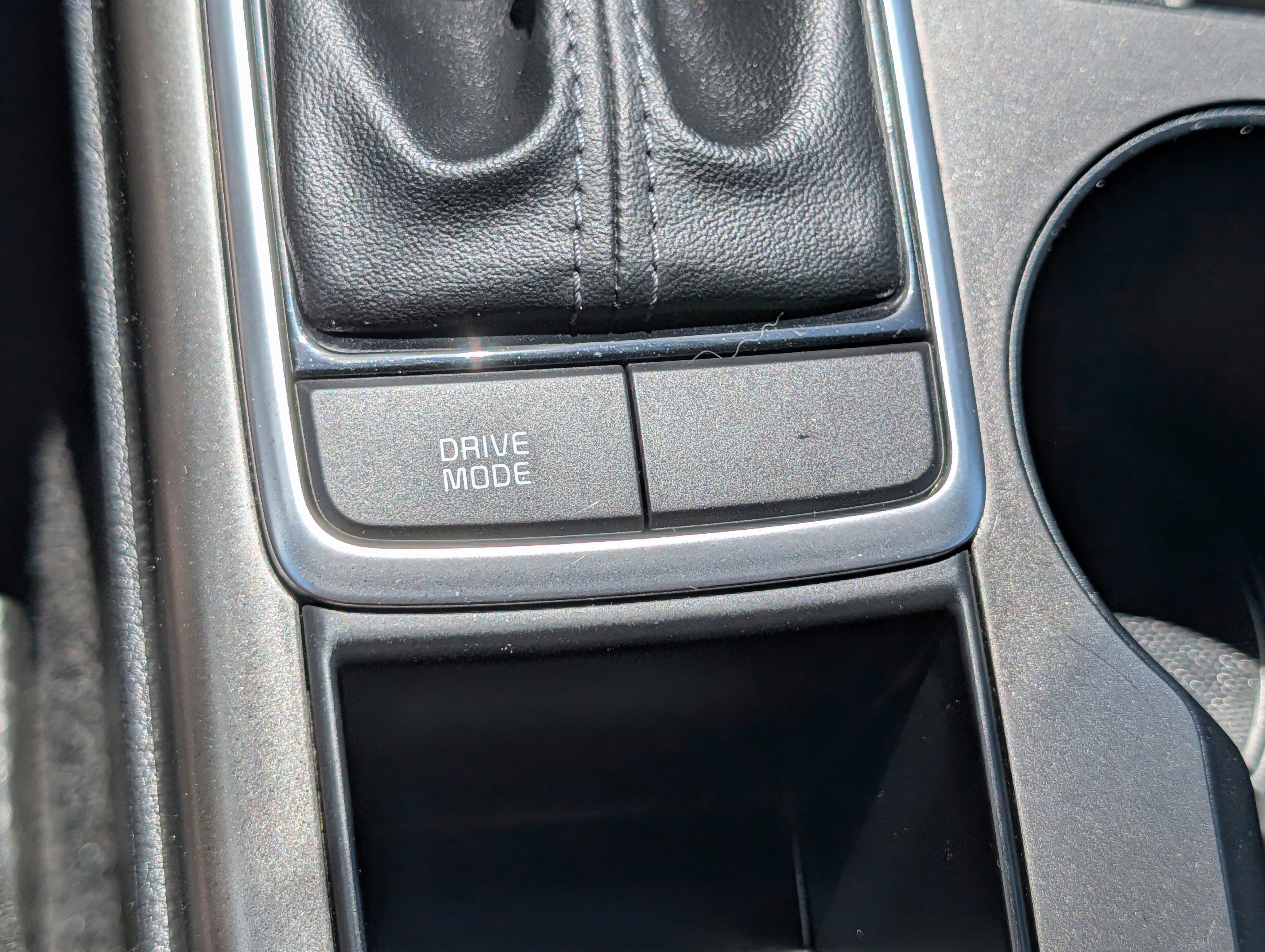 Certified Used 2019 Ebony Black Kia LX image 28