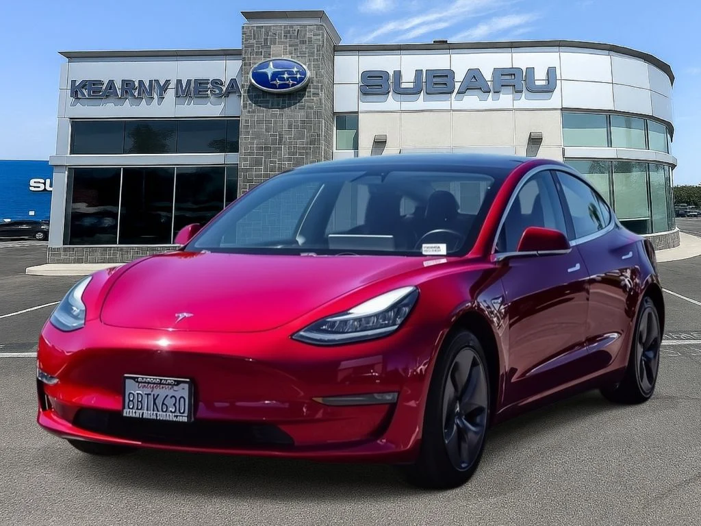 Used 2018  Tesla Long Range image 3