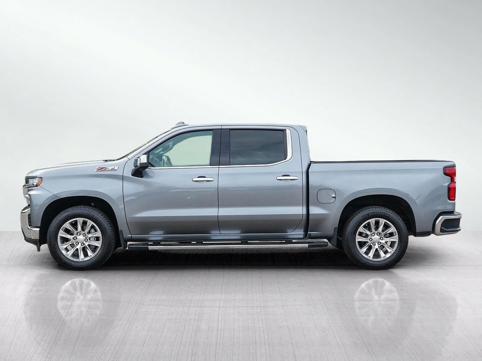 Used 2020 Chevrolet Silverado 1500 LTZ with VIN 1GCUYGED0LZ228238 for sale in Bloomington, Minnesota