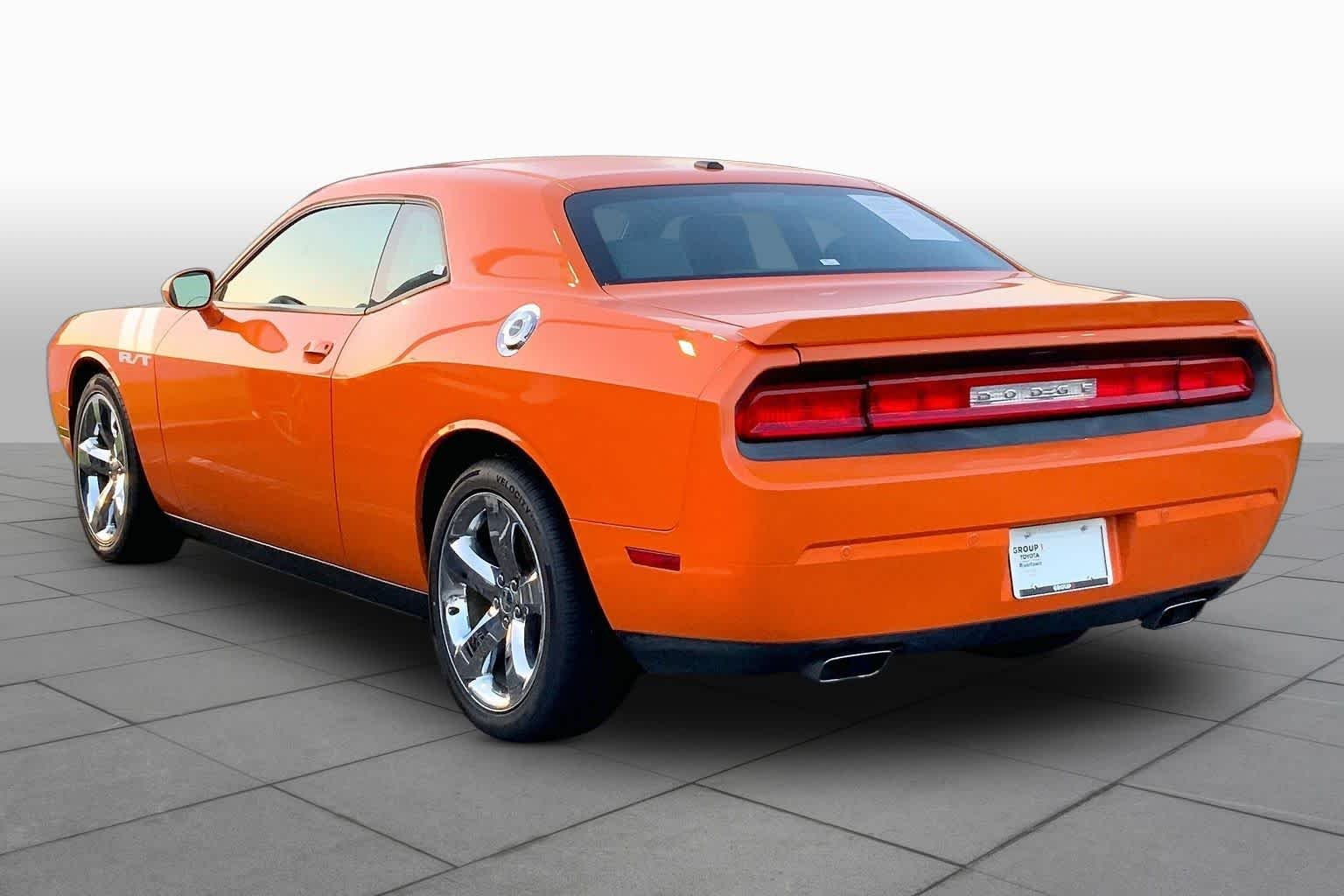 Used 2014 Header Orange Clearcoat Dodge R/T Plus image 11
