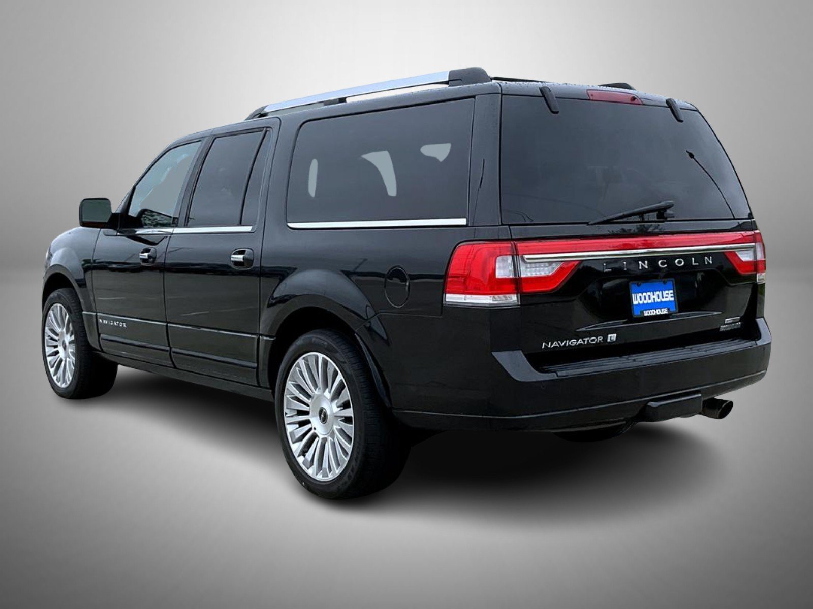 Used 2015 Black Lincoln Base image 7