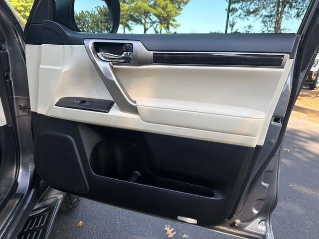 Used 2020 Gray Lexus 460 image 14