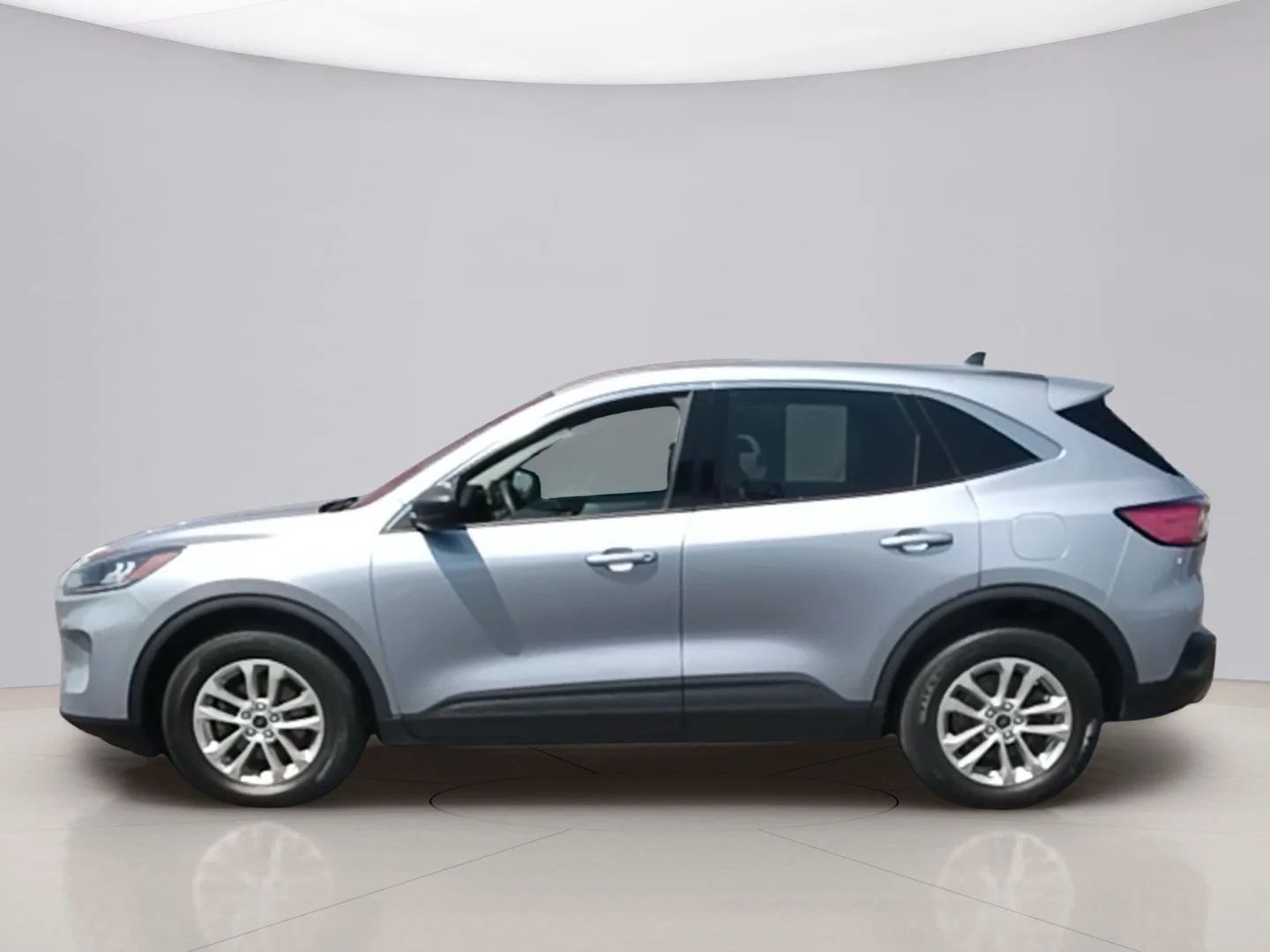 Used 2022 Blue Ford SE image 2