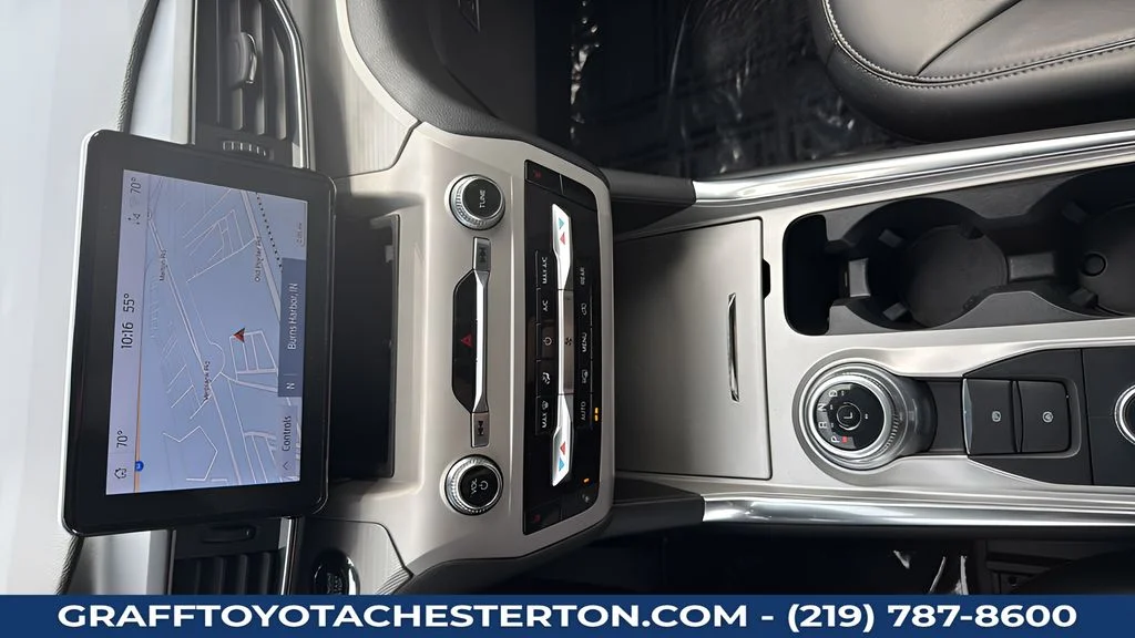 Used 2023 Gray Ford XLT image 18
