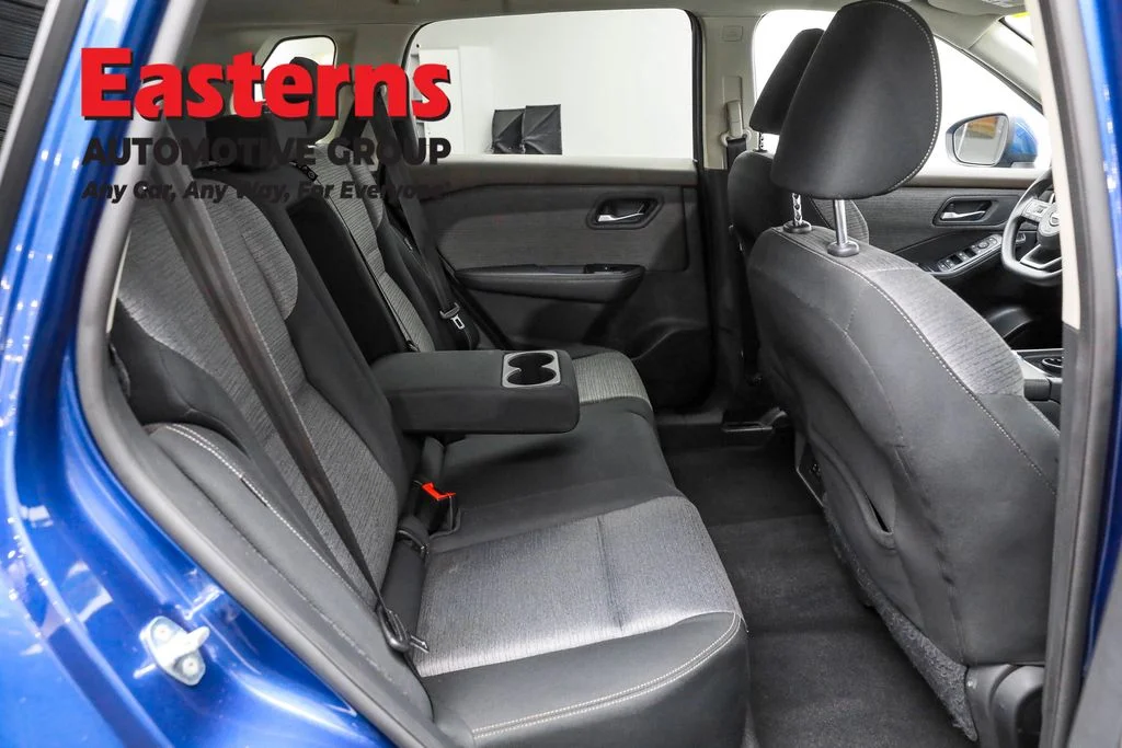 Used 2022 Blue Nissan SV image 22
