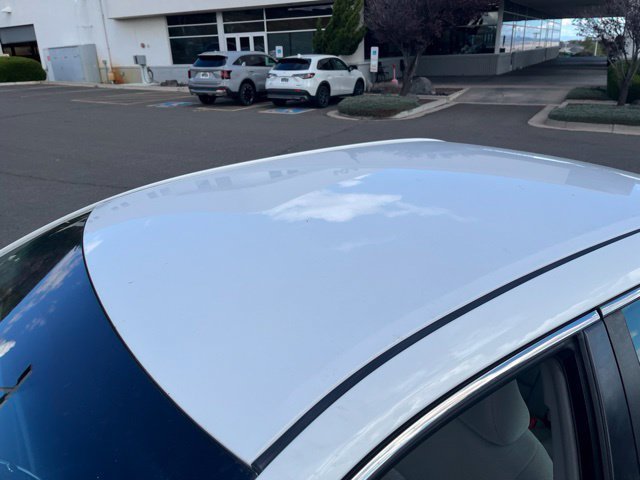 Used 2016 Super White Toyota LE image 13