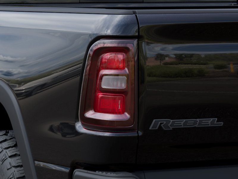 New 2026 Diamond Black Crystal Pearl-Coat Exterior Paint RAM Rebel image 39