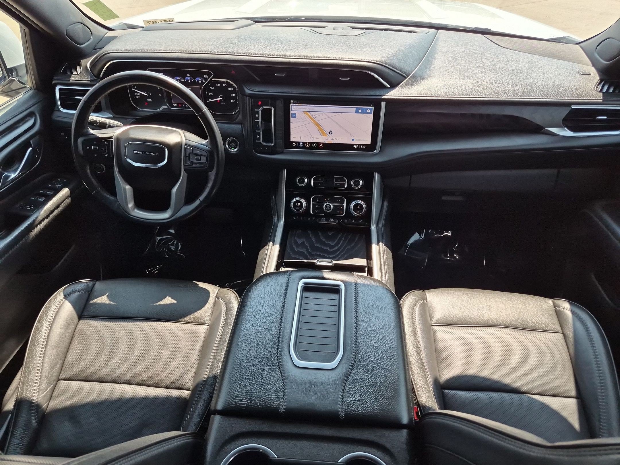 Used 2021 WHITE FROST TRICOAT GMC Denali image 26