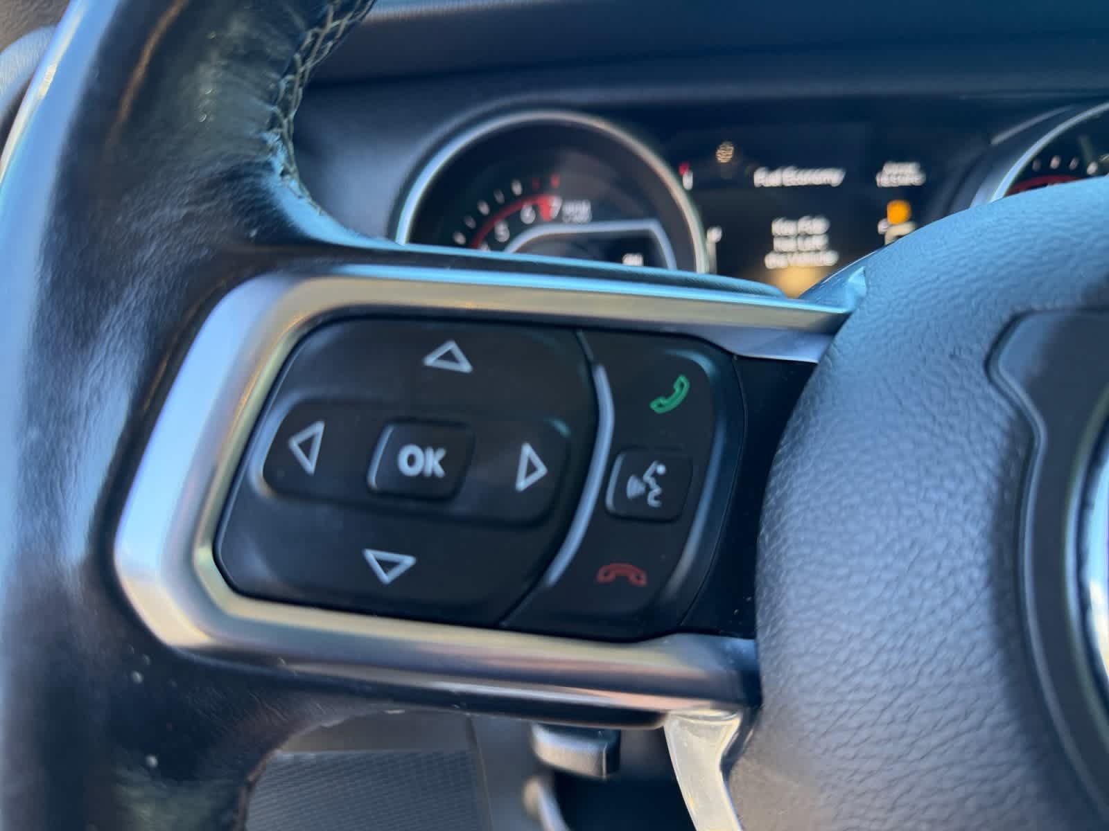 Used 2019 Black Jeep Sahara image 37