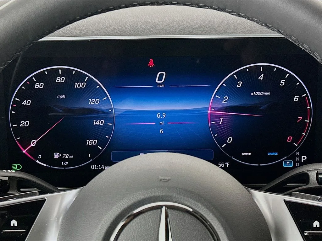 Used 2026 Gray Mercedes-Benz GLC 300 image 11