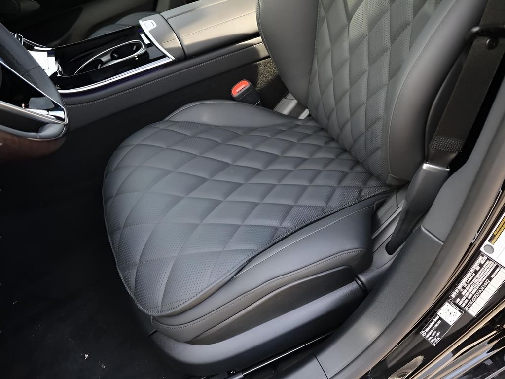 New 2026 Obsidian Black Metallic Mercedes-Benz S 500 image 33