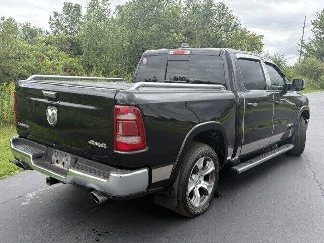 Used 2020 Diamond Black Crystal Pearlcoat Ram Laramie image 14