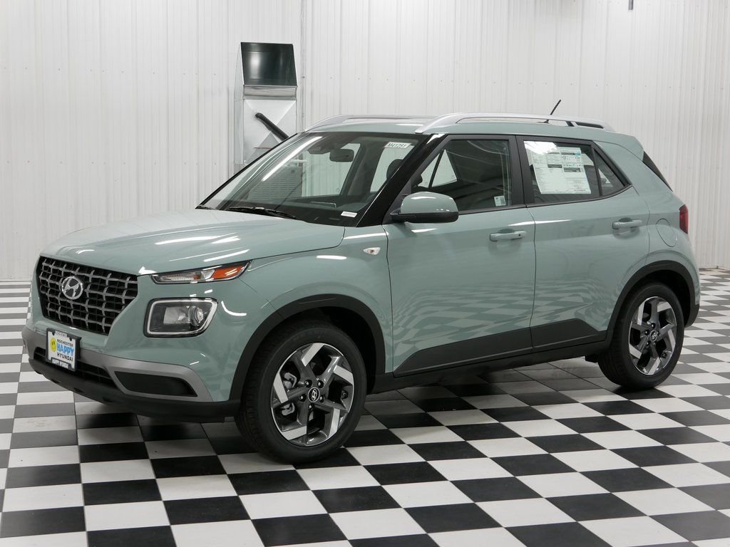 Certified Used 2025 Green Hyundai SEL image 4
