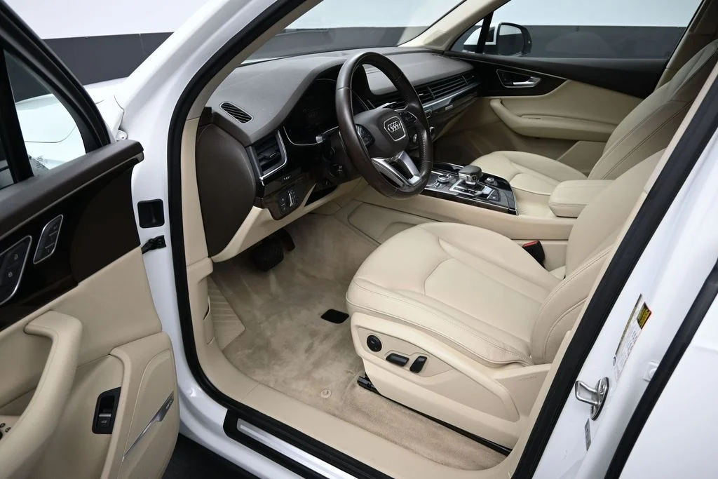 Used 2019 White Audi 55 Premium Plus image 9