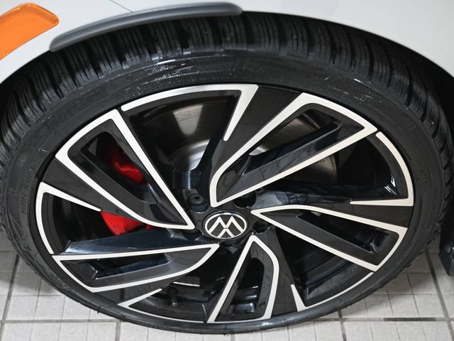 Certified Used 2024 Silver Volkswagen Autobahn image 18