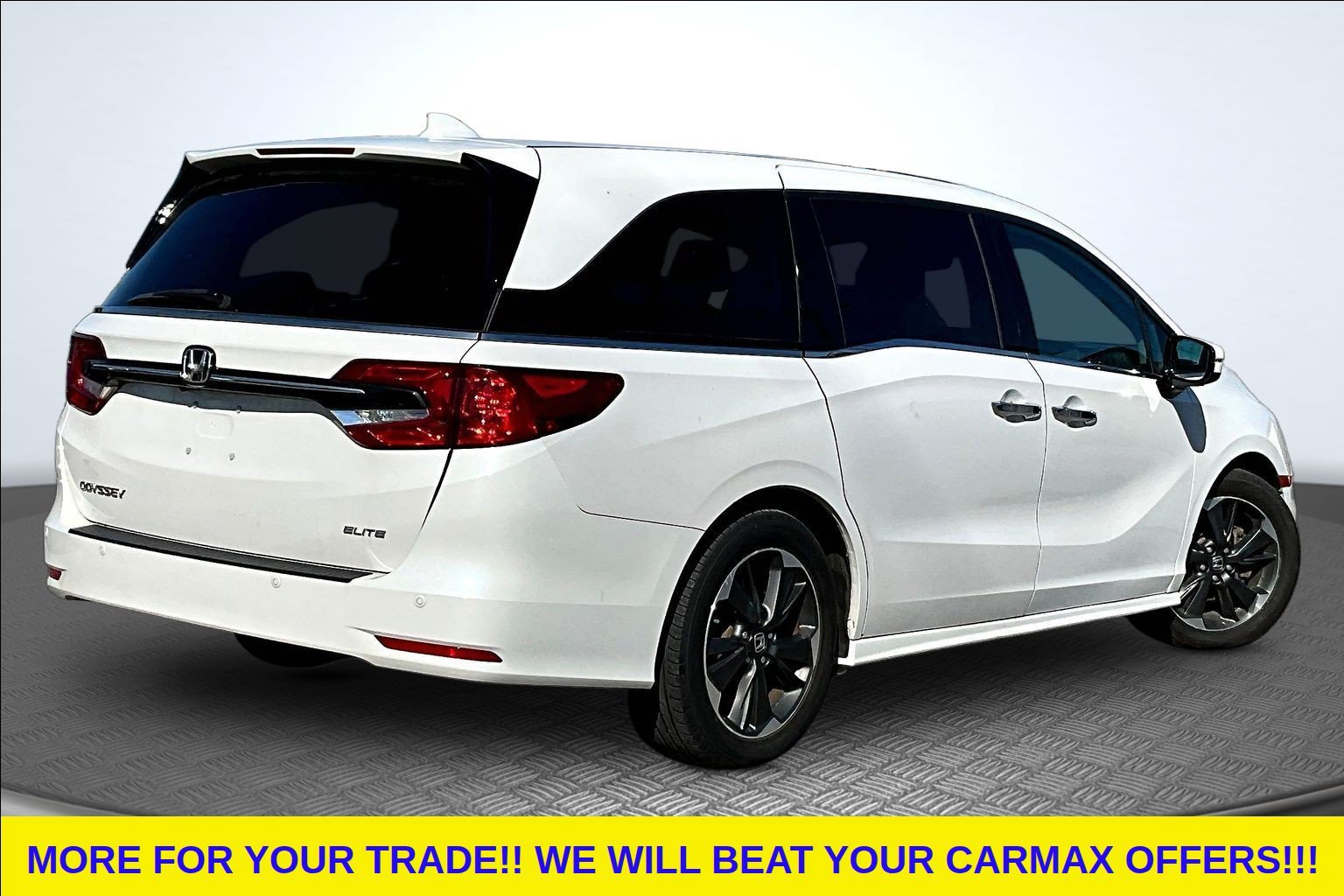 Used 2023 White Honda Elite image 6