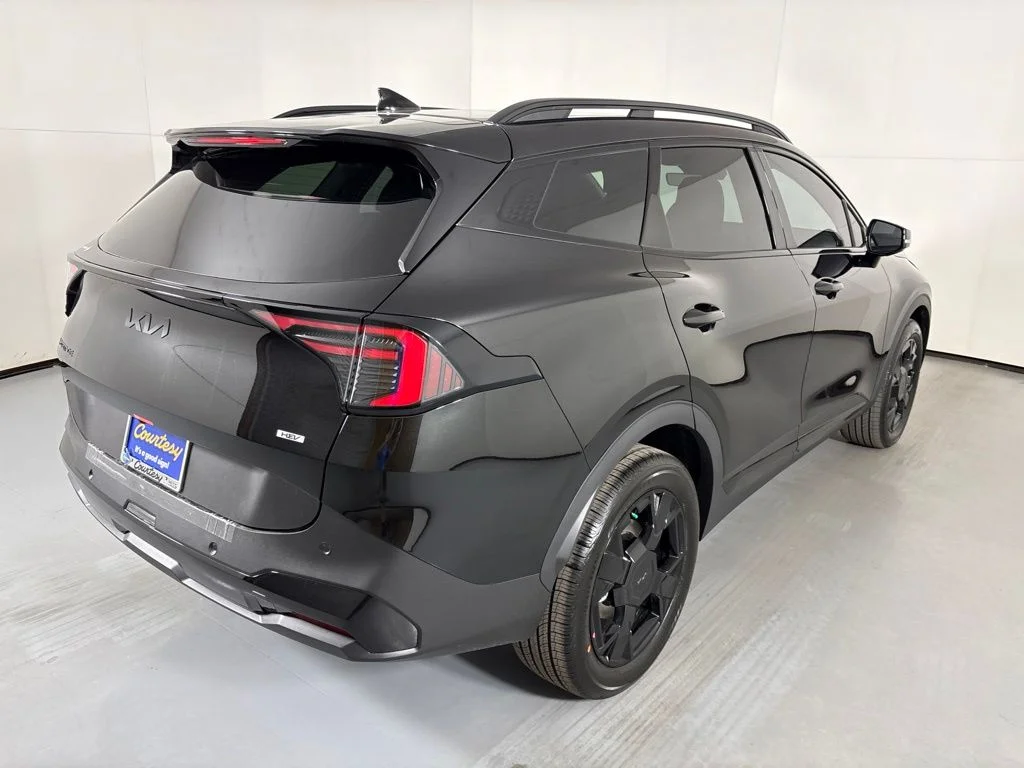 New 2027 Black Kia X-Line image 8