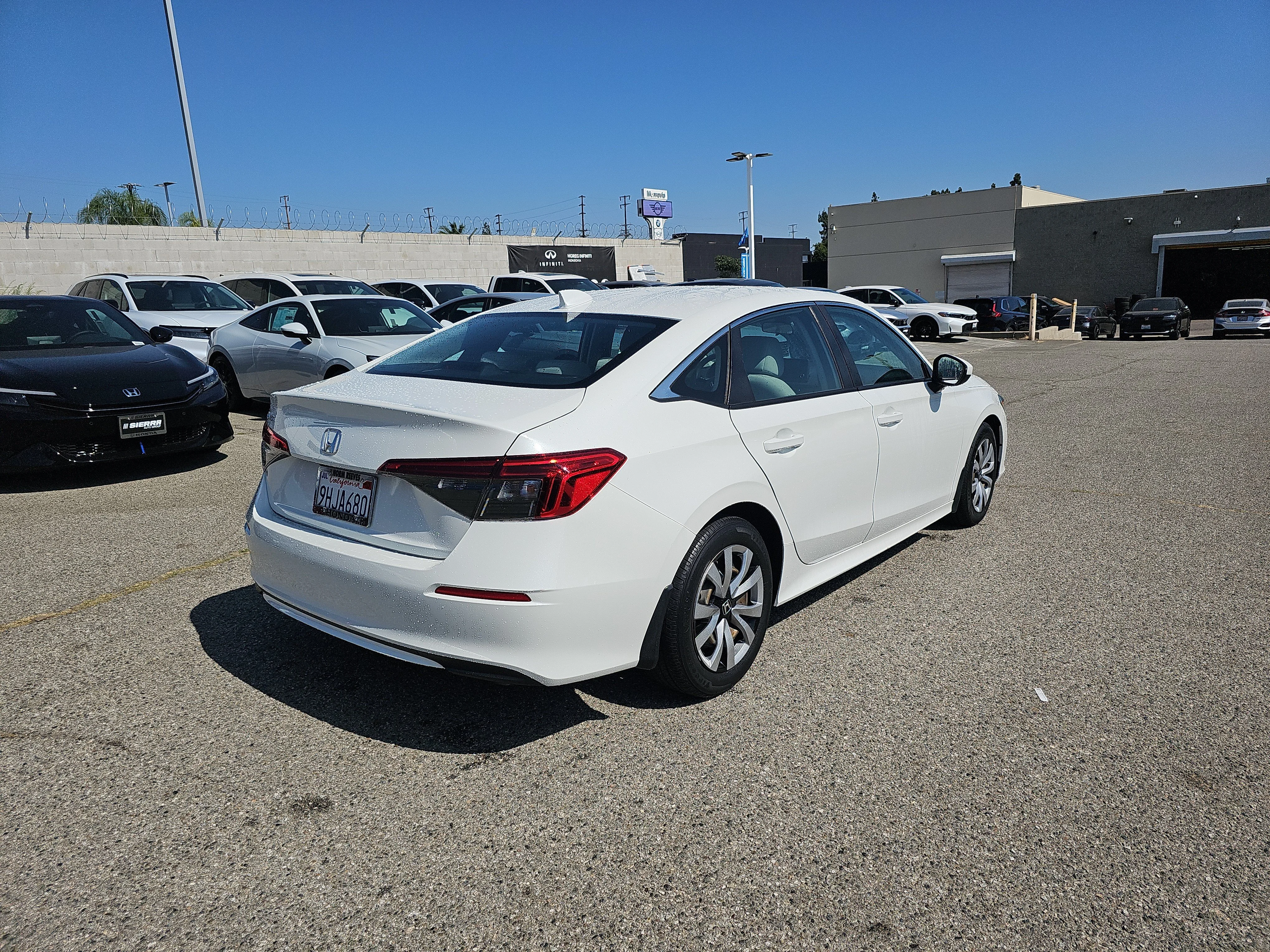 Used 2023 Meteorite Gray Metallic Honda LX image 5