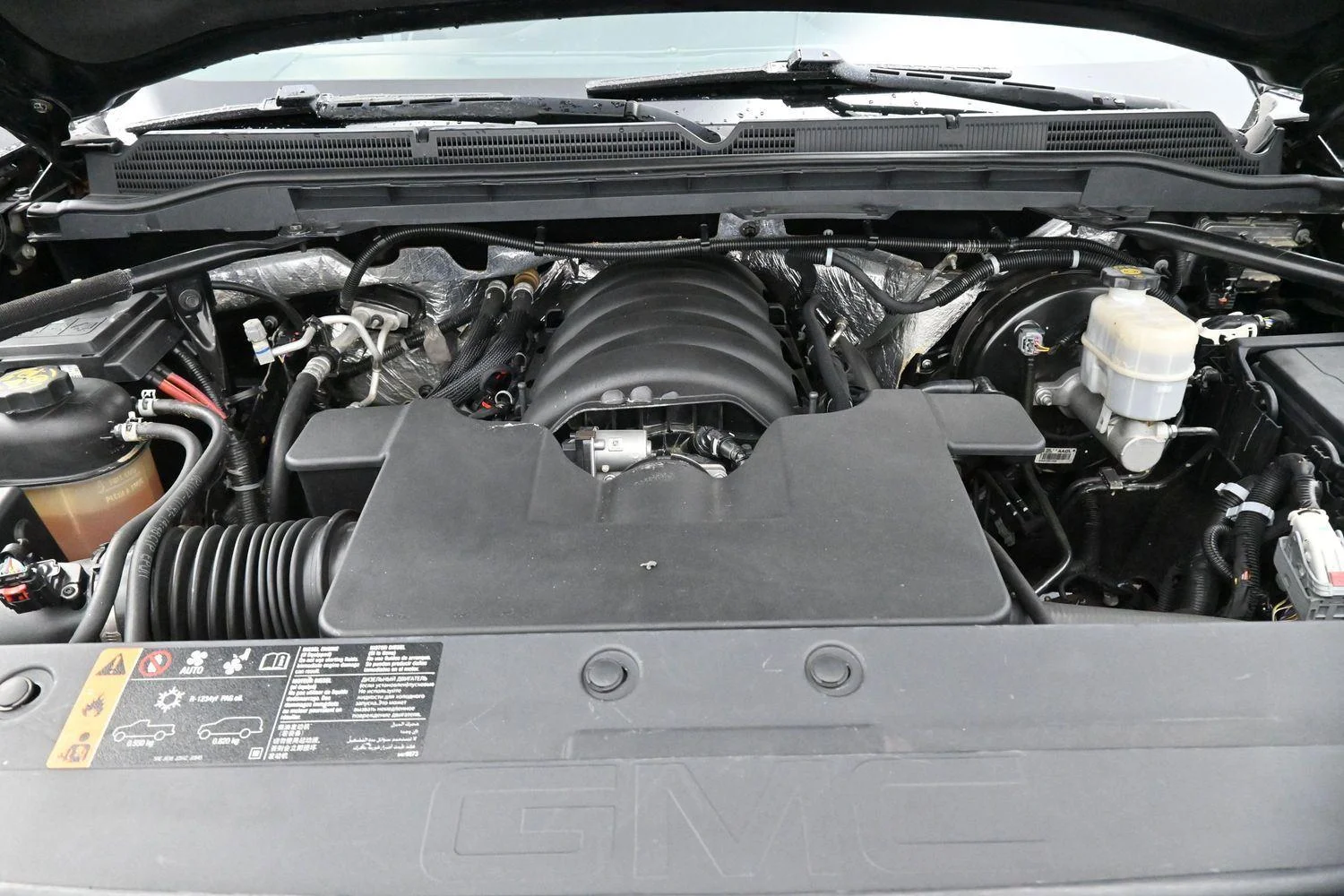Used 2017 ONYX BLACK GMC Denali image 36