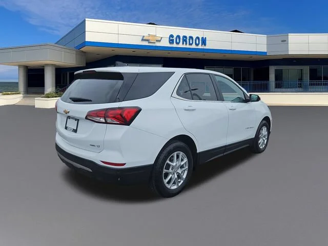 Used 2024 Summit White Chevrolet LT image 5
