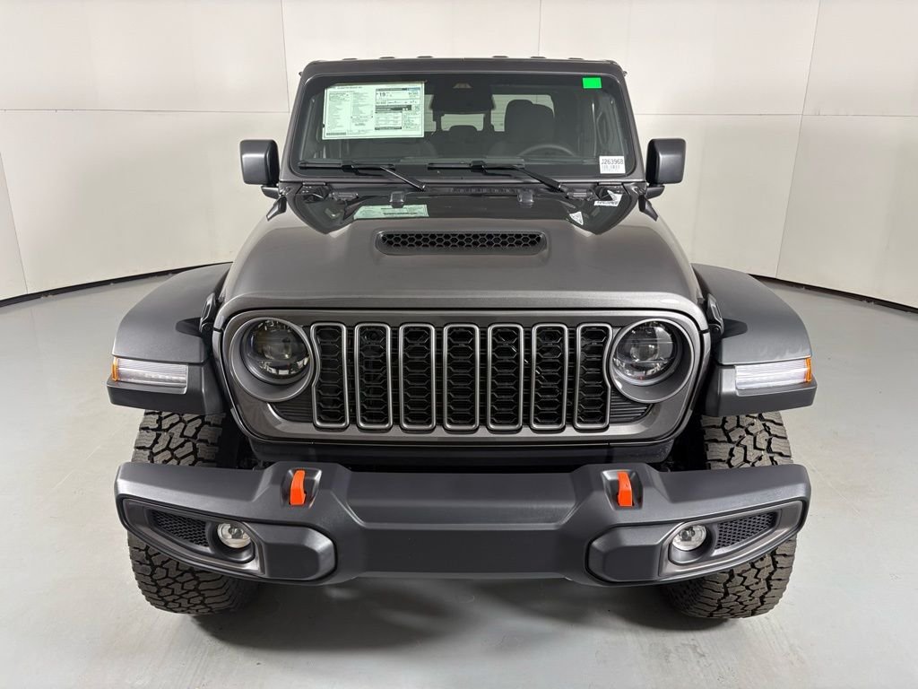 New 2026 Granite Crystal Metallic Clearcoat Jeep Mojave image 3