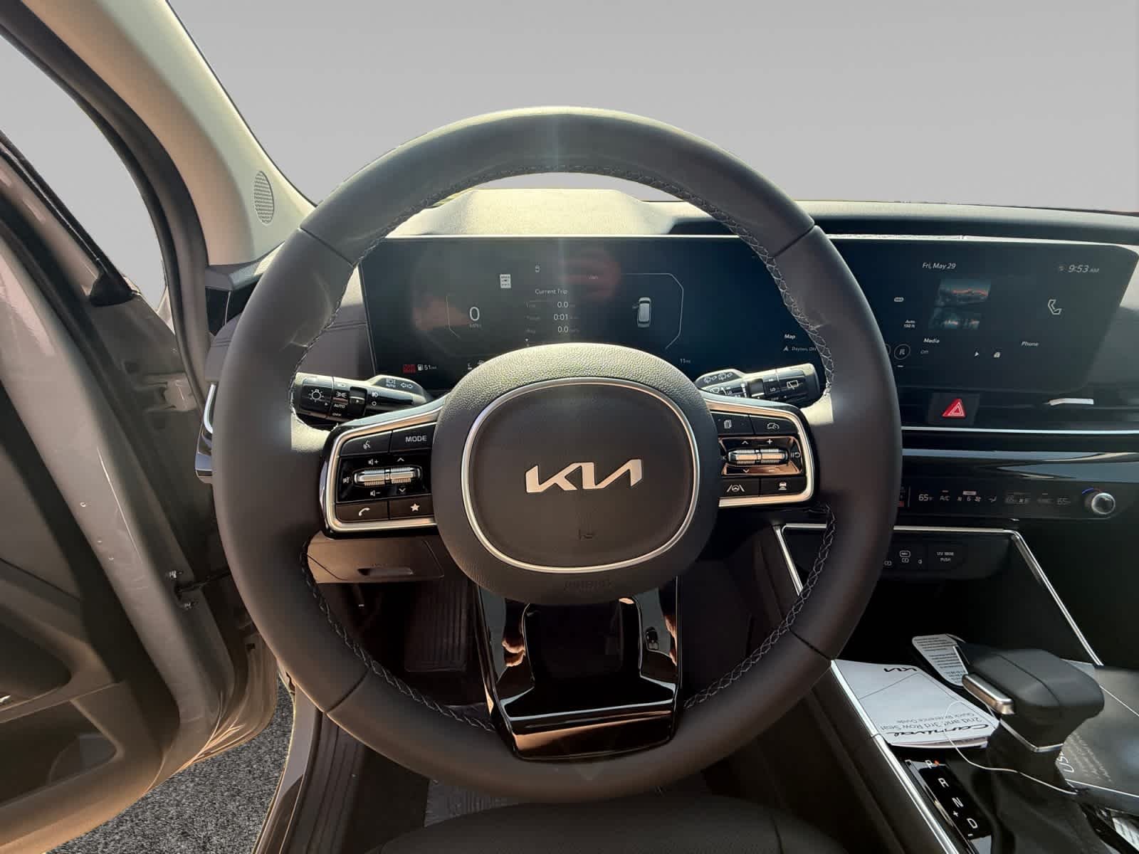 New 2026 Ceramic Silver Kia SX Prestige image 13