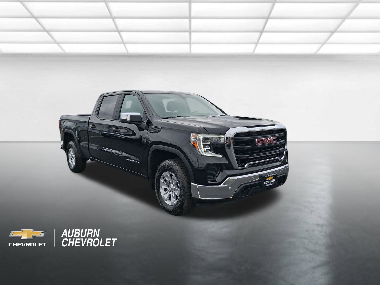 2022 GMC Sierra 4WD Crew Cab Short Box Pro's photo