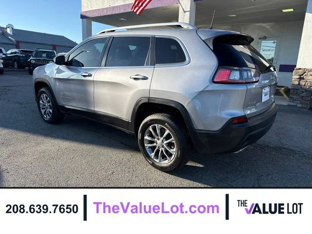 Used 2019 Silver Jeep Latitude Plus image 6
