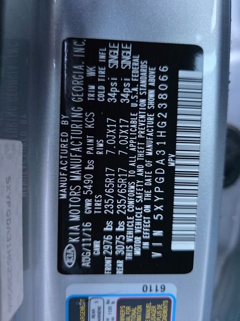 Used 2017 Sparkling Silver Kia LX image 3
