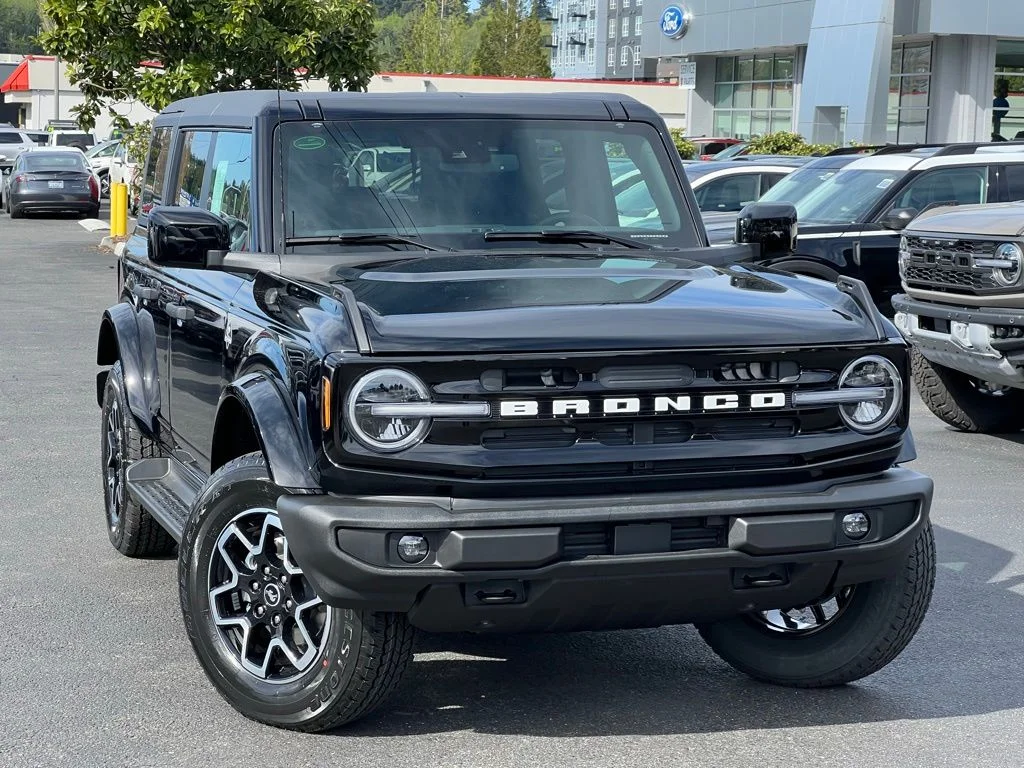 2026 Ford Bronco Outer Banks 4x4's photo