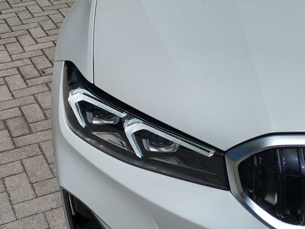 New 2026 White Metallic BMW 330i image 10