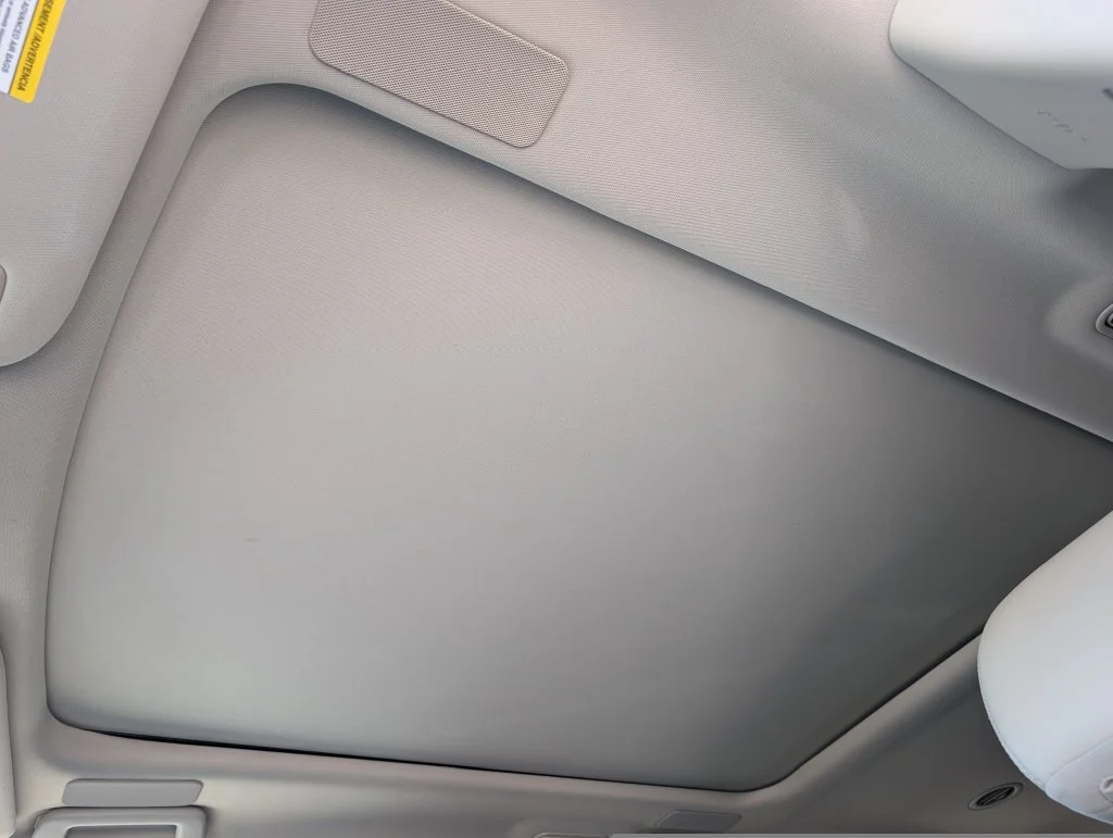 Used 2024 White Metallic Ford Platinum image 17