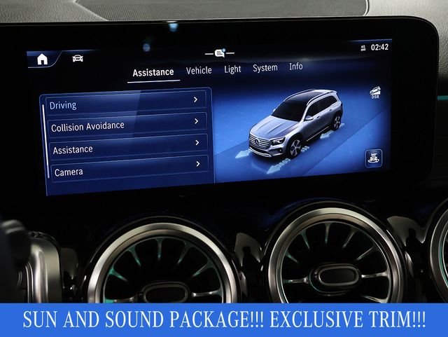 Used 2026 Polar White Mercedes-Benz GLB 250 image 17